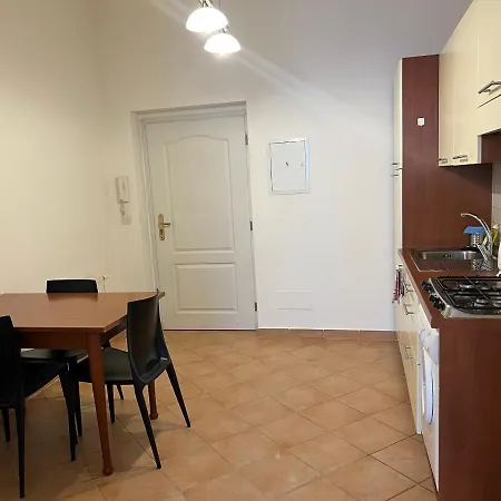 Ai Due Mondi
